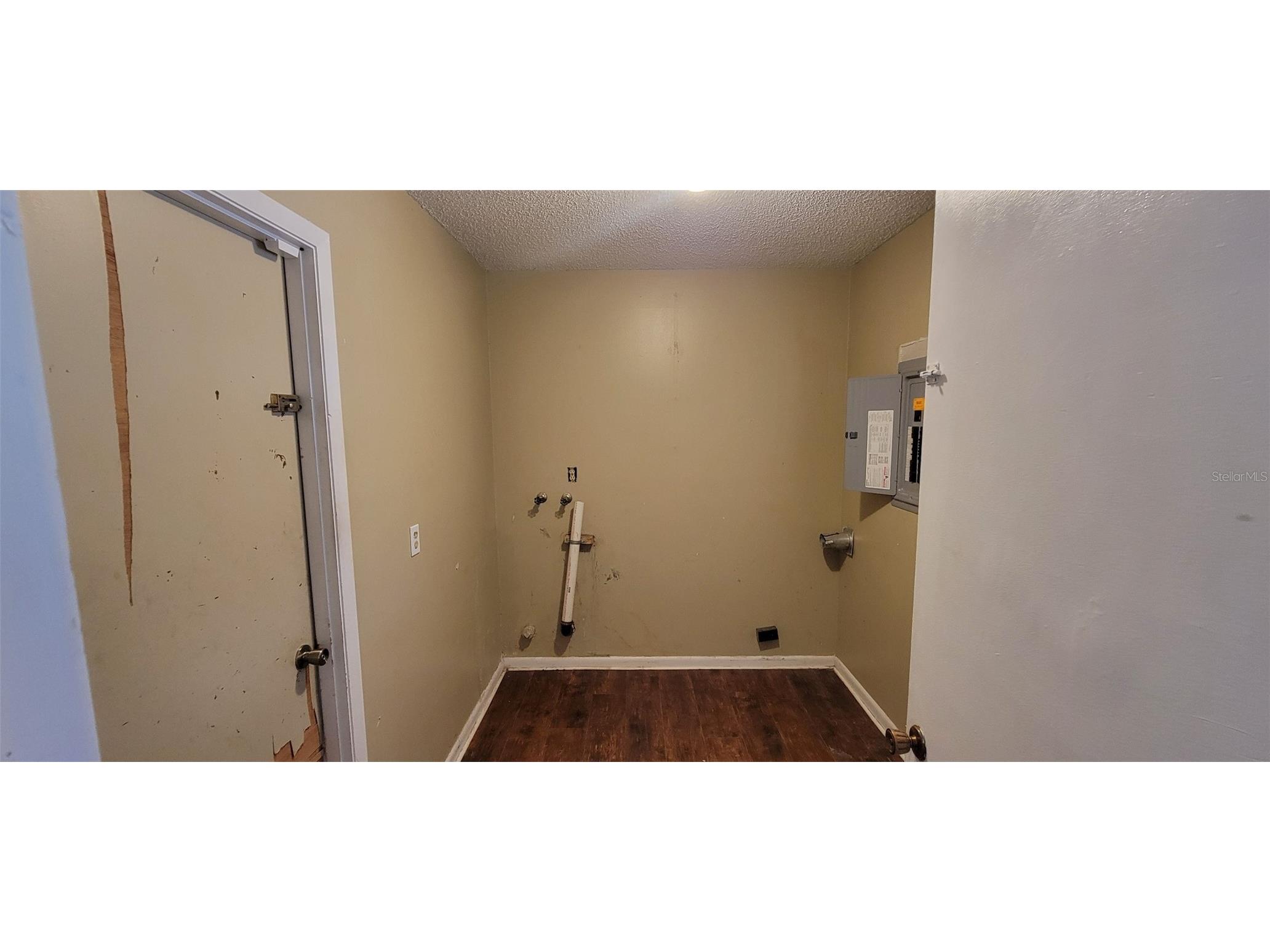 1425 NE Old Mill Drive Deltona FL 32725 V4949677 image3