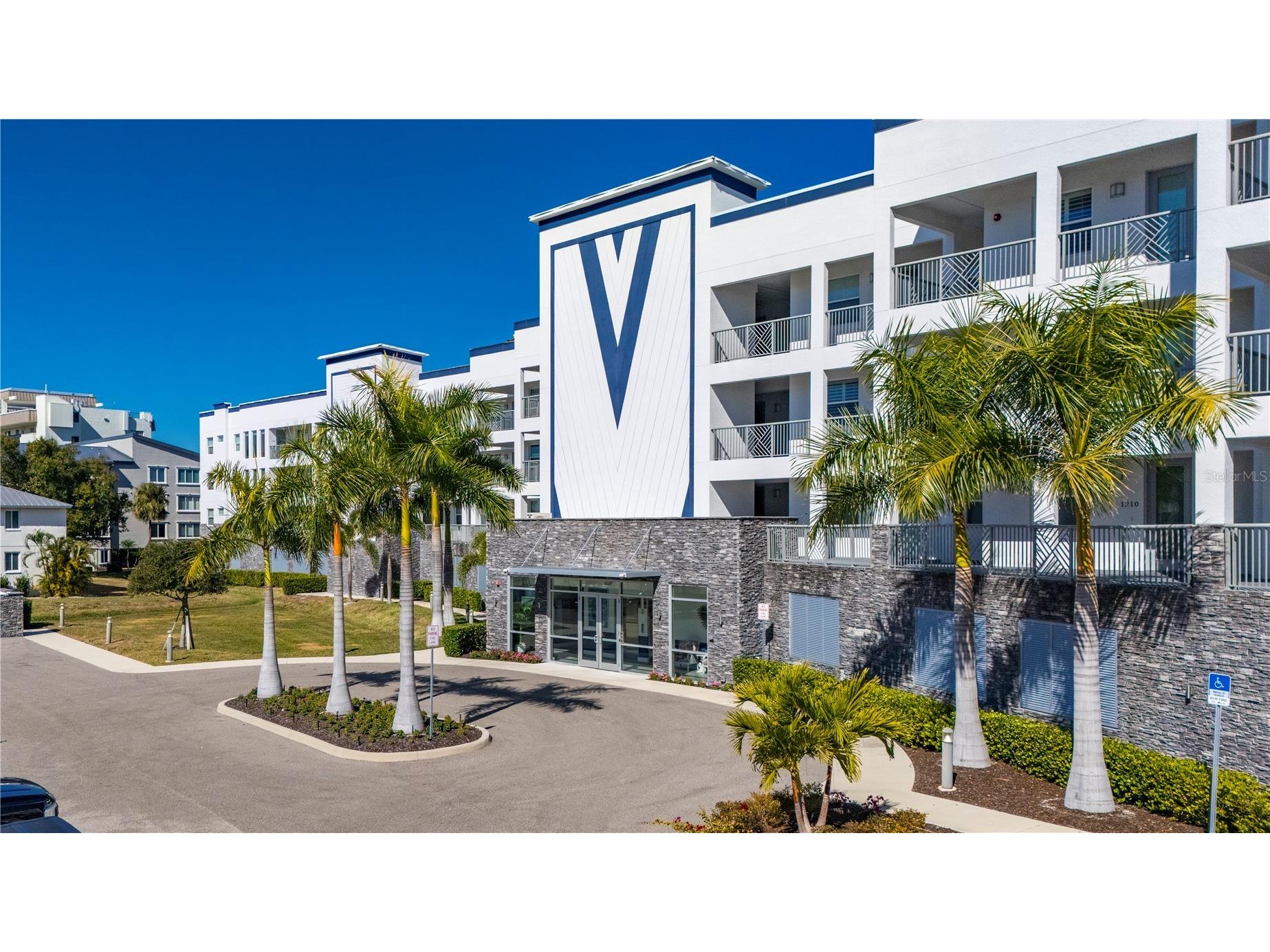 1425 Park Beach Circle #1310 Punta Gorda FL 33950 C7521396 image1