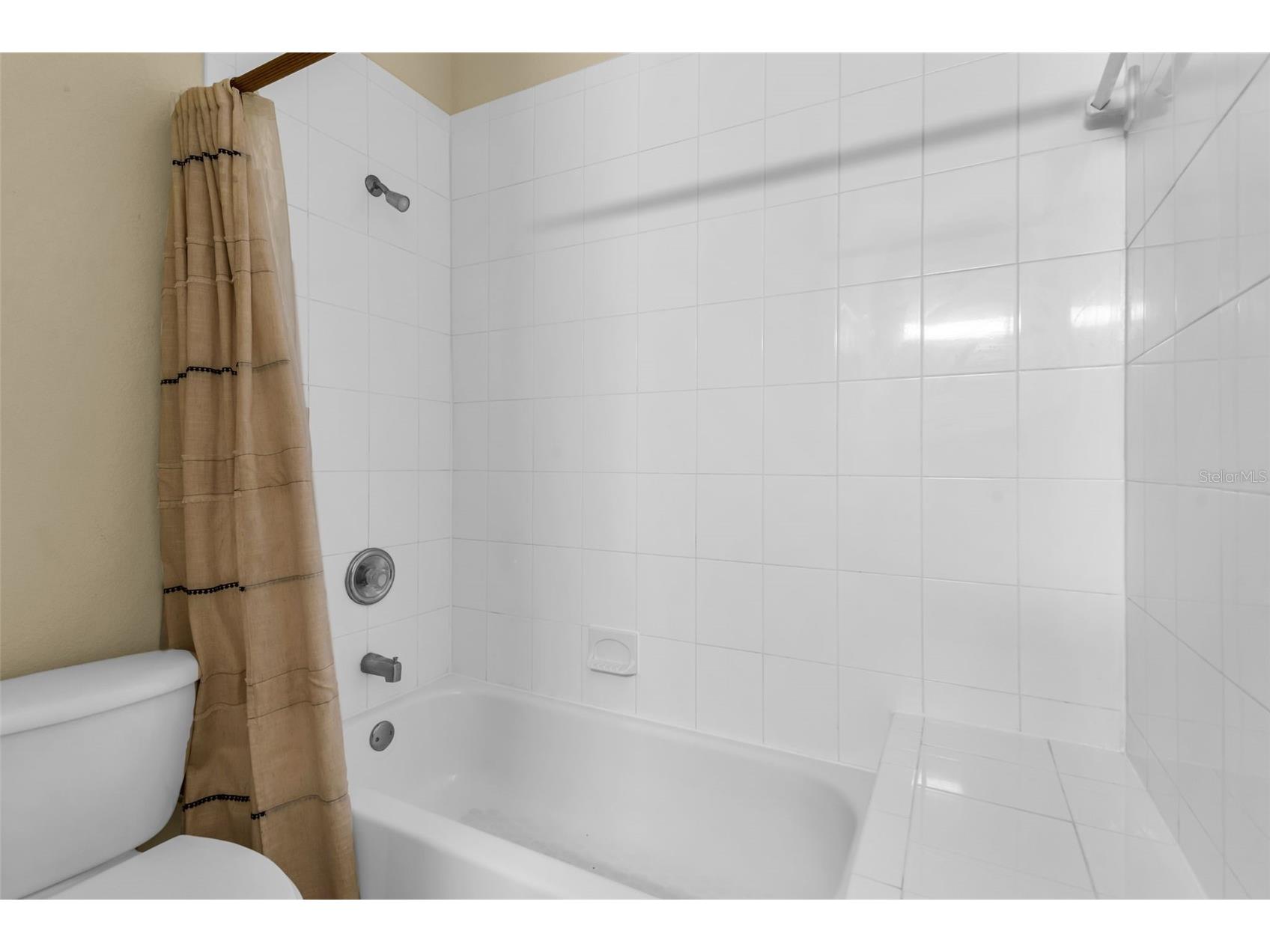 1425 Riviera Drive Kissimmee FL 34744 - LAKE TOHO O6386384 image35