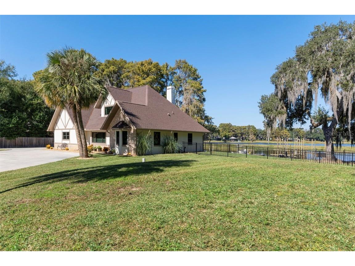 1425 S Homestead Point Inverness FL 34450 - BIG LAKE HENDERSON W7881106 image18
