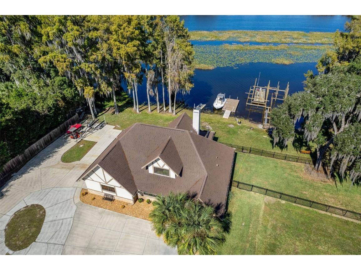 1425 S Homestead Point Inverness FL 34450 - BIG LAKE HENDERSON W7881106 image2