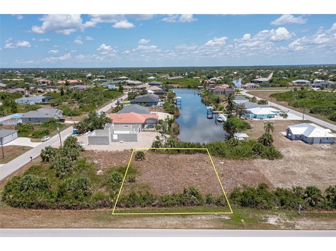 14250 Keystone Boulevard Port Charlotte FL 33981 - GALAXIE WATERWAY C7493691 image1