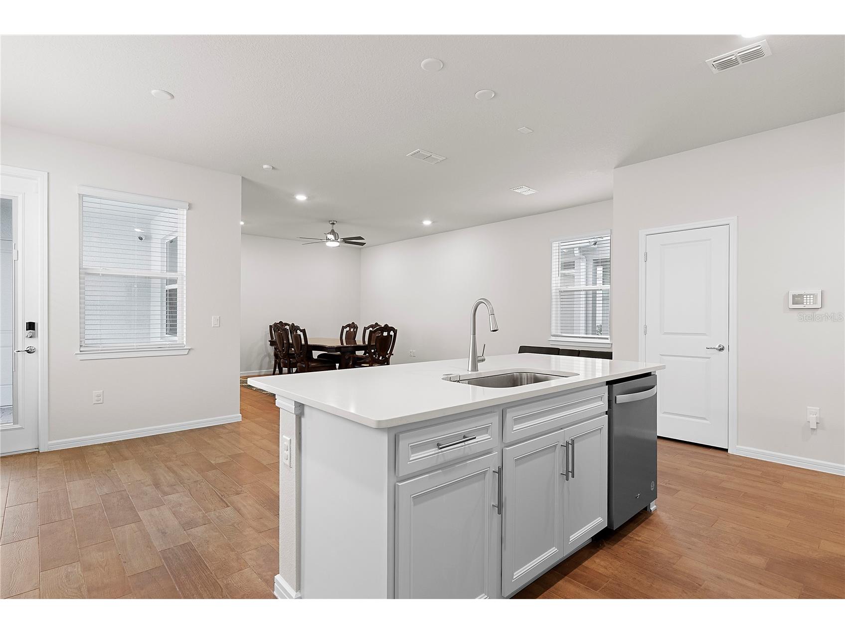 14250 Lanikai Beach Drive Orlando FL 32827 O6412479 image8