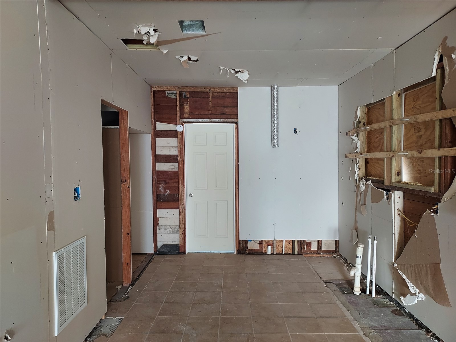 1426 17th Street W Bradenton FL 34205 TB8486387 image6