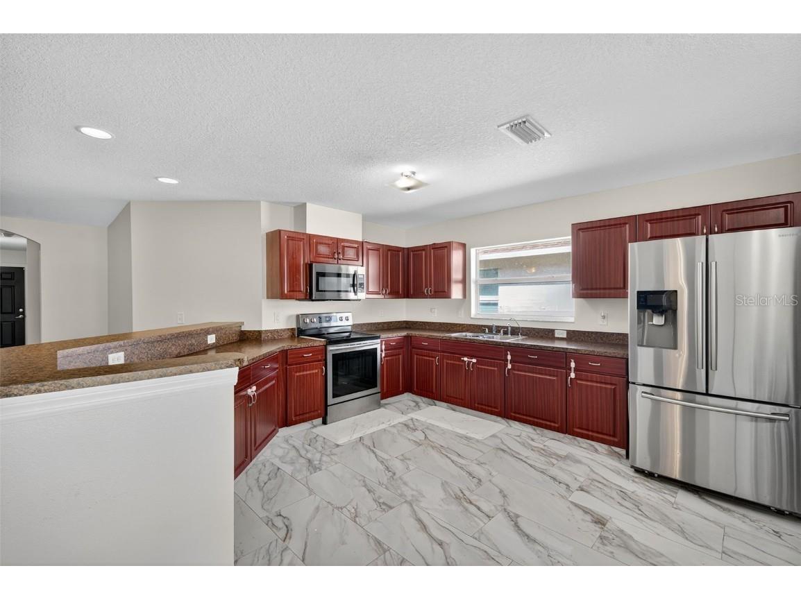 1426 Blossom Bayou Circle Ruskin FL 33570 TB8435878 image10