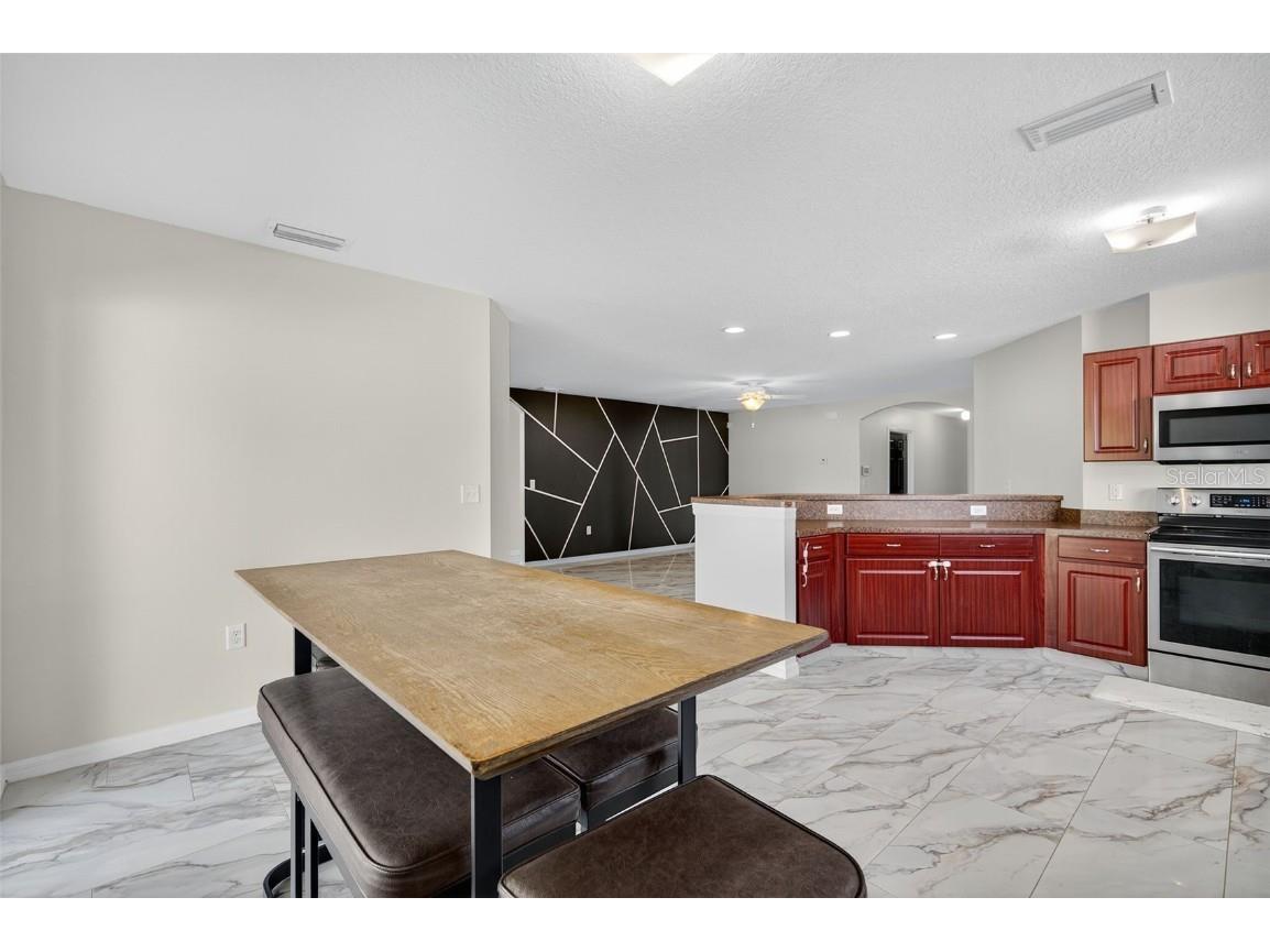 1426 Blossom Bayou Circle Ruskin FL 33570 TB8435878 image8