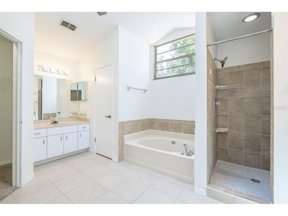 1426 Buckner Road Valrico FL 33596 TB8384593 image26