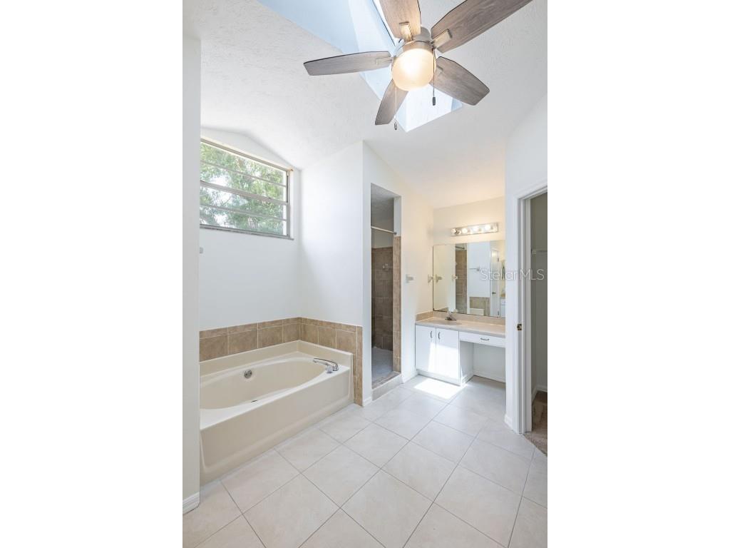 1426 Buckner Road Valrico FL 33596 TB8384593 image27