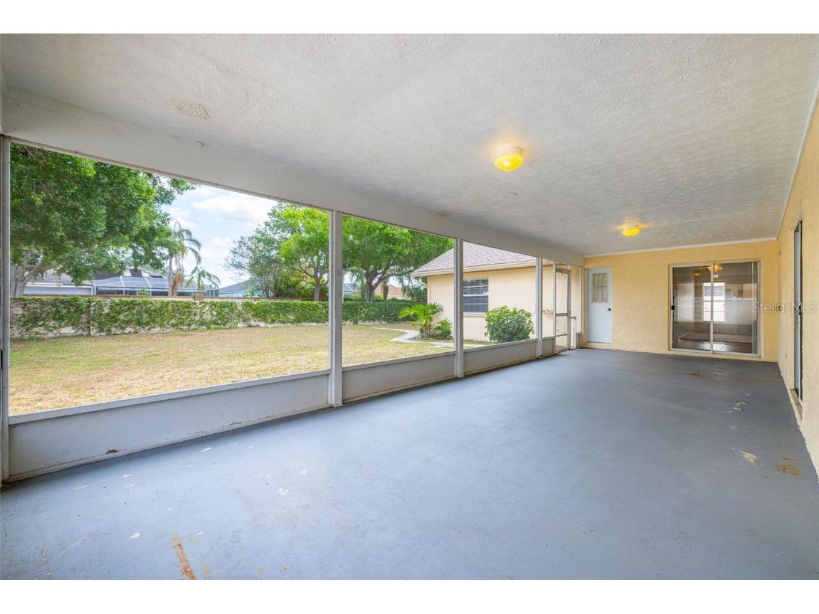 1426 Buckner Road Valrico FL 33596 TB8384593 image37