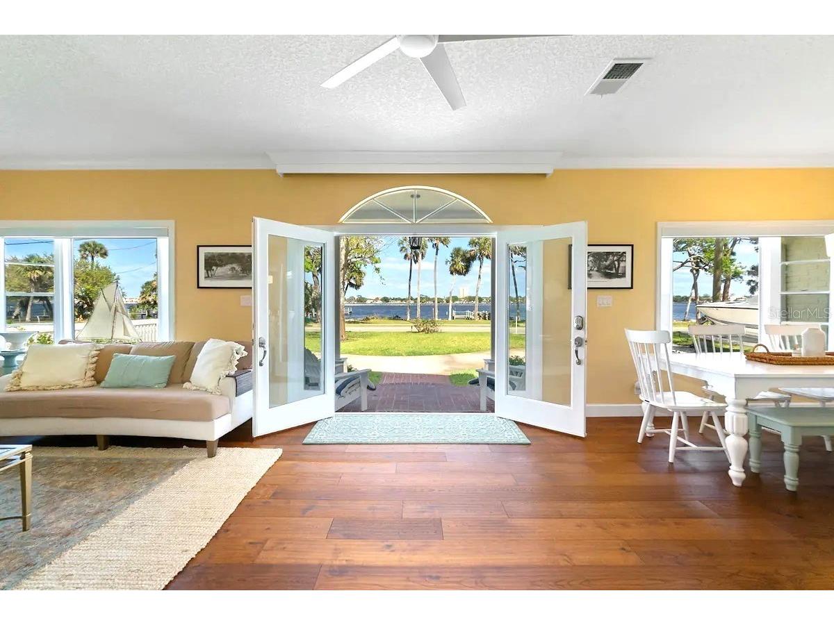 1426 Riverside Drive Daytona Beach FL 32117 O6424243 image4