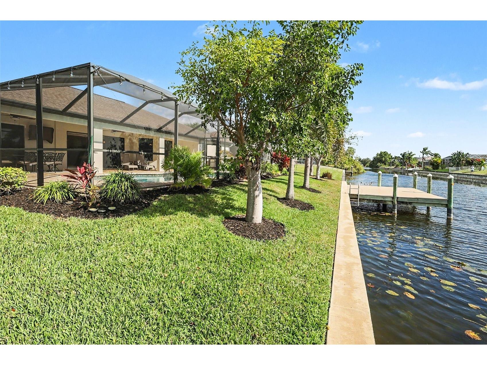 1426 SW 12th Terrace Cape Coral FL 33991 C7519078 image1