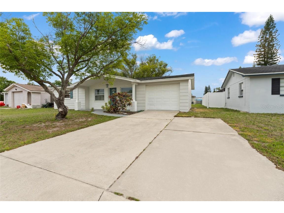 1426 Viking Drive Holiday FL 34691 T3514476 image1