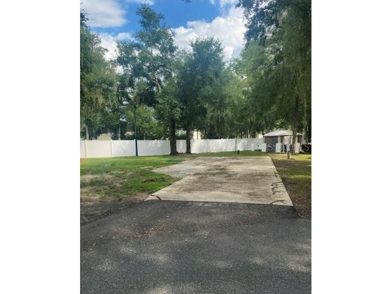 14263 NE 252nd Court Road #114 Salt Springs FL 32134 - LITTLE LAKE KERR OM721422 image2