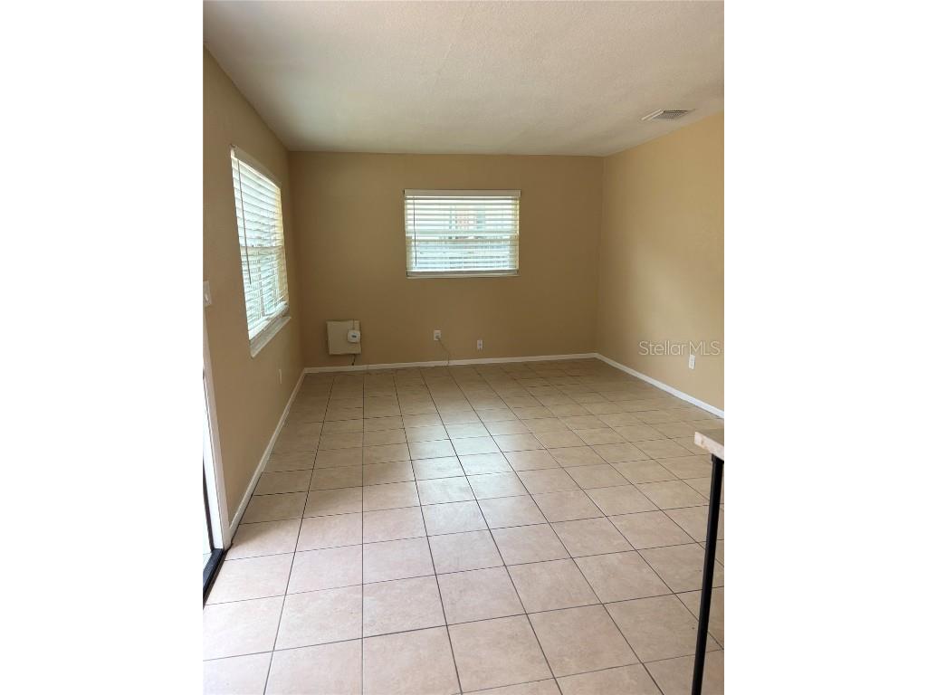 1427 15th Street S Saint Petersburg FL 33705 TB8453089 image3