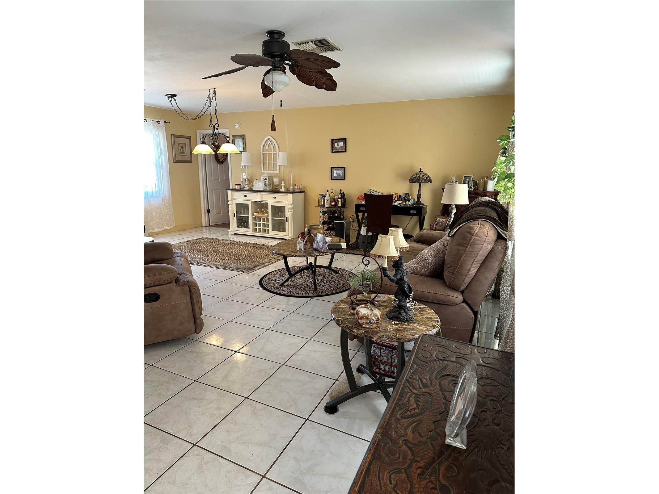 1427 Amy Circle Spring Hill FL 34606 W7883150 image6