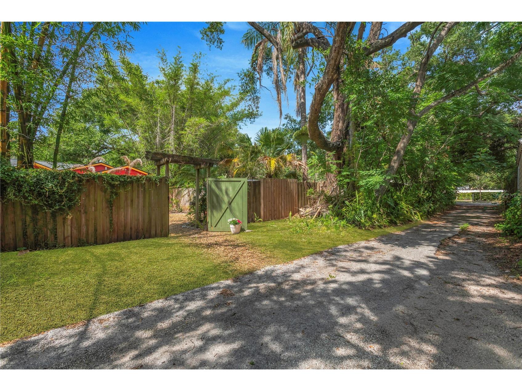 1427 E Powhatan Avenue Tampa FL 33604 TB8512958 image34