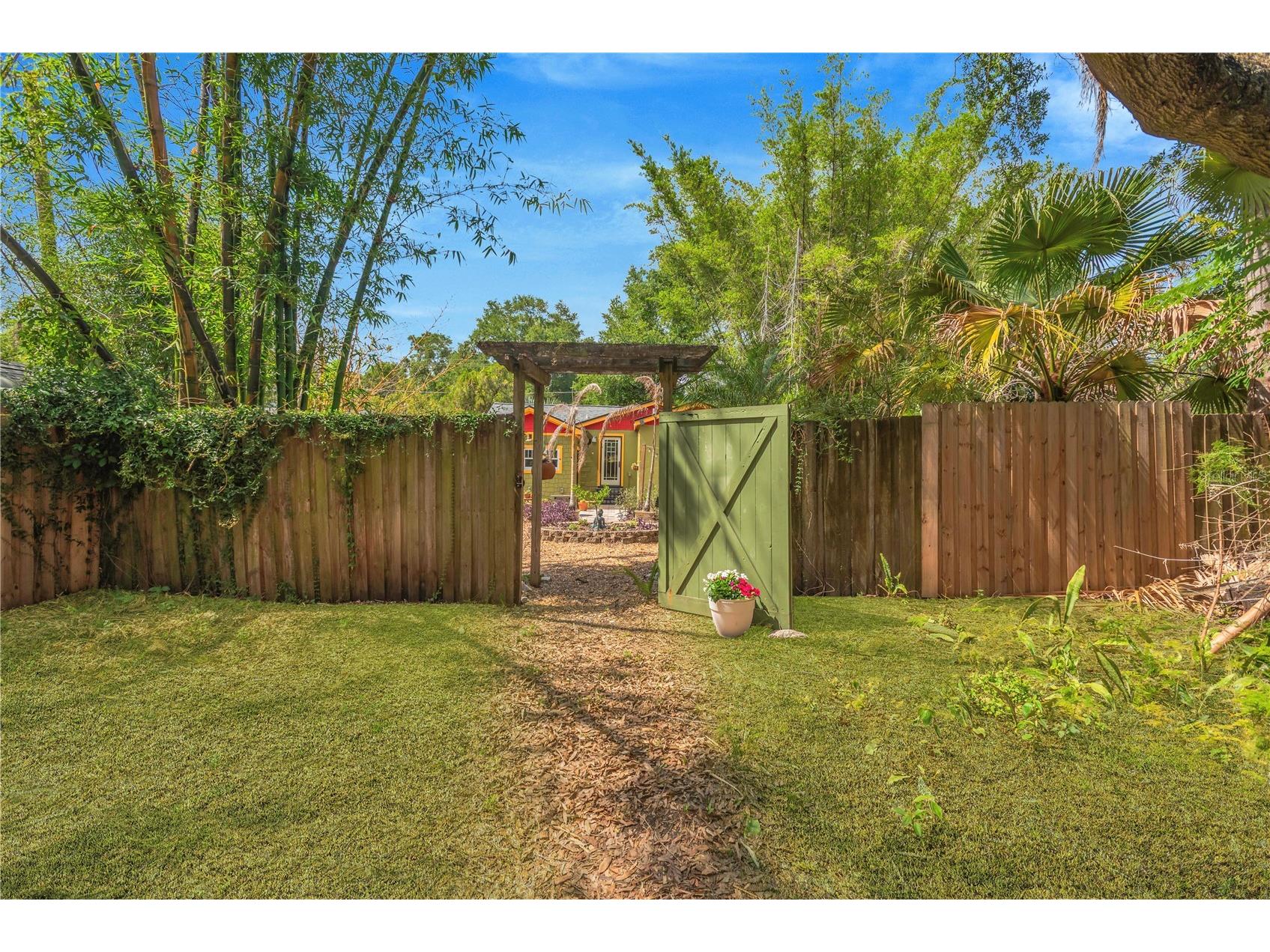 1427 E Powhatan Avenue Tampa FL 33604 TB8512958 image35