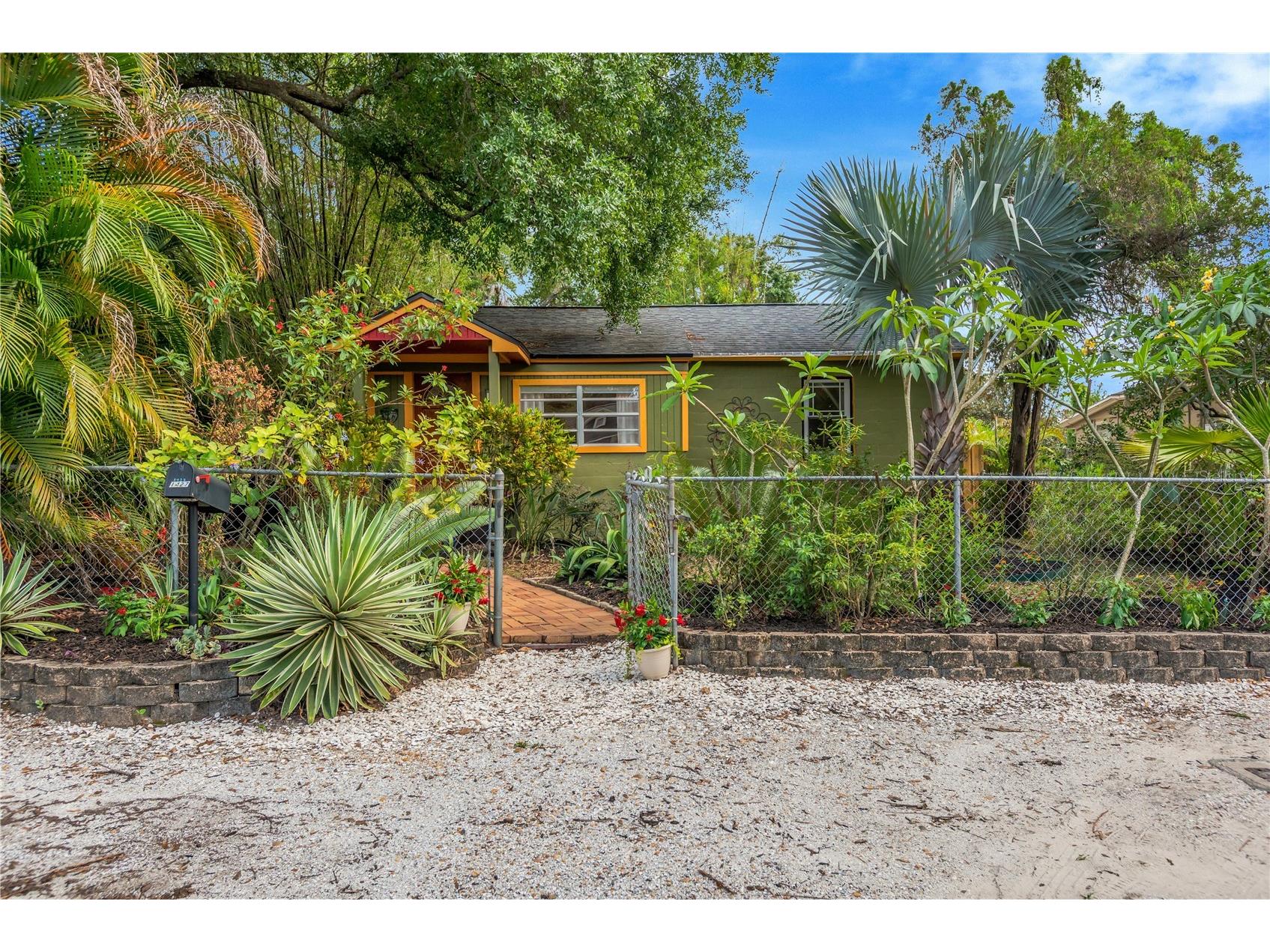 1427 E Powhatan Avenue Tampa FL 33604 TB8512958 image37