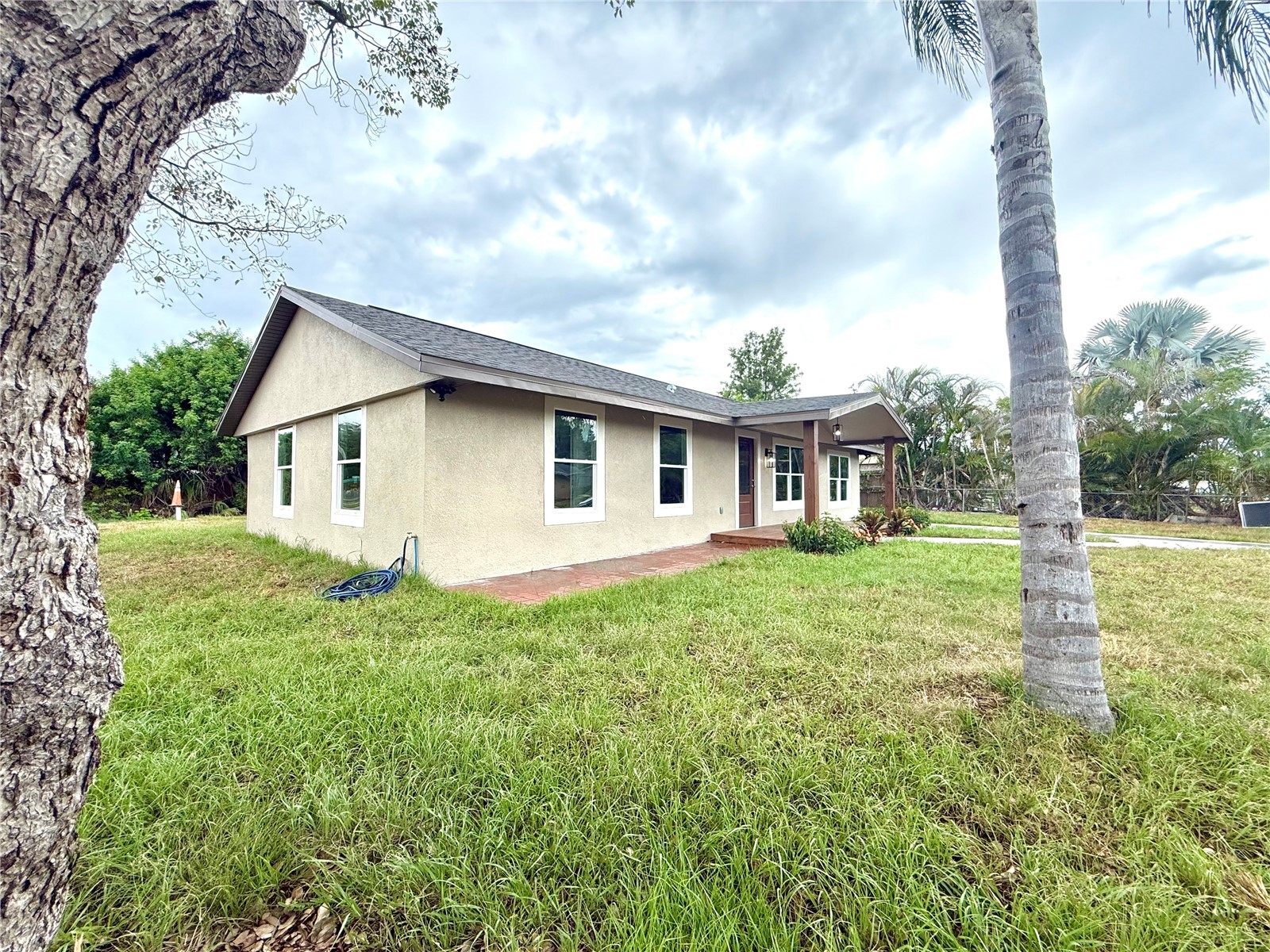 1427 Murillo Loop Ruskin FL 33570 A4699269 image2