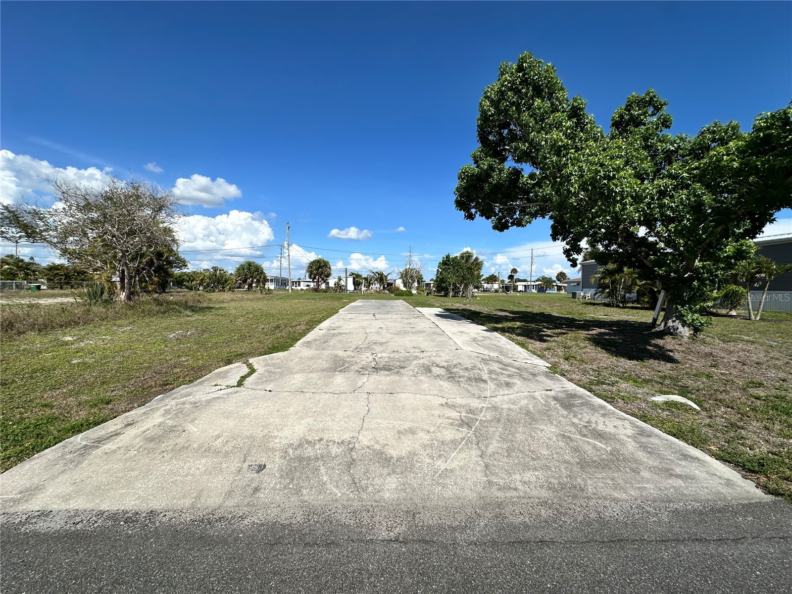 1427 Seagull Drive Englewood FL 34224 C7474545 image3