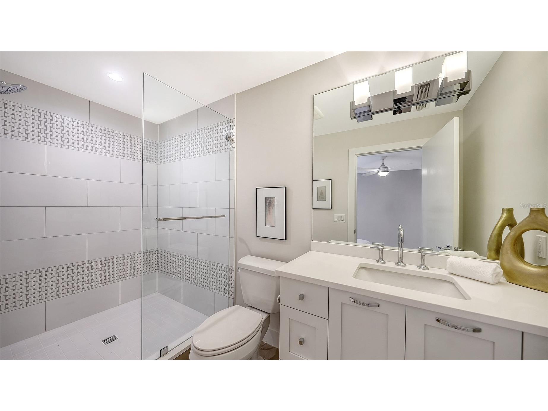1428 Pine Bay Drive Sarasota FL 34231 A4695249 image26