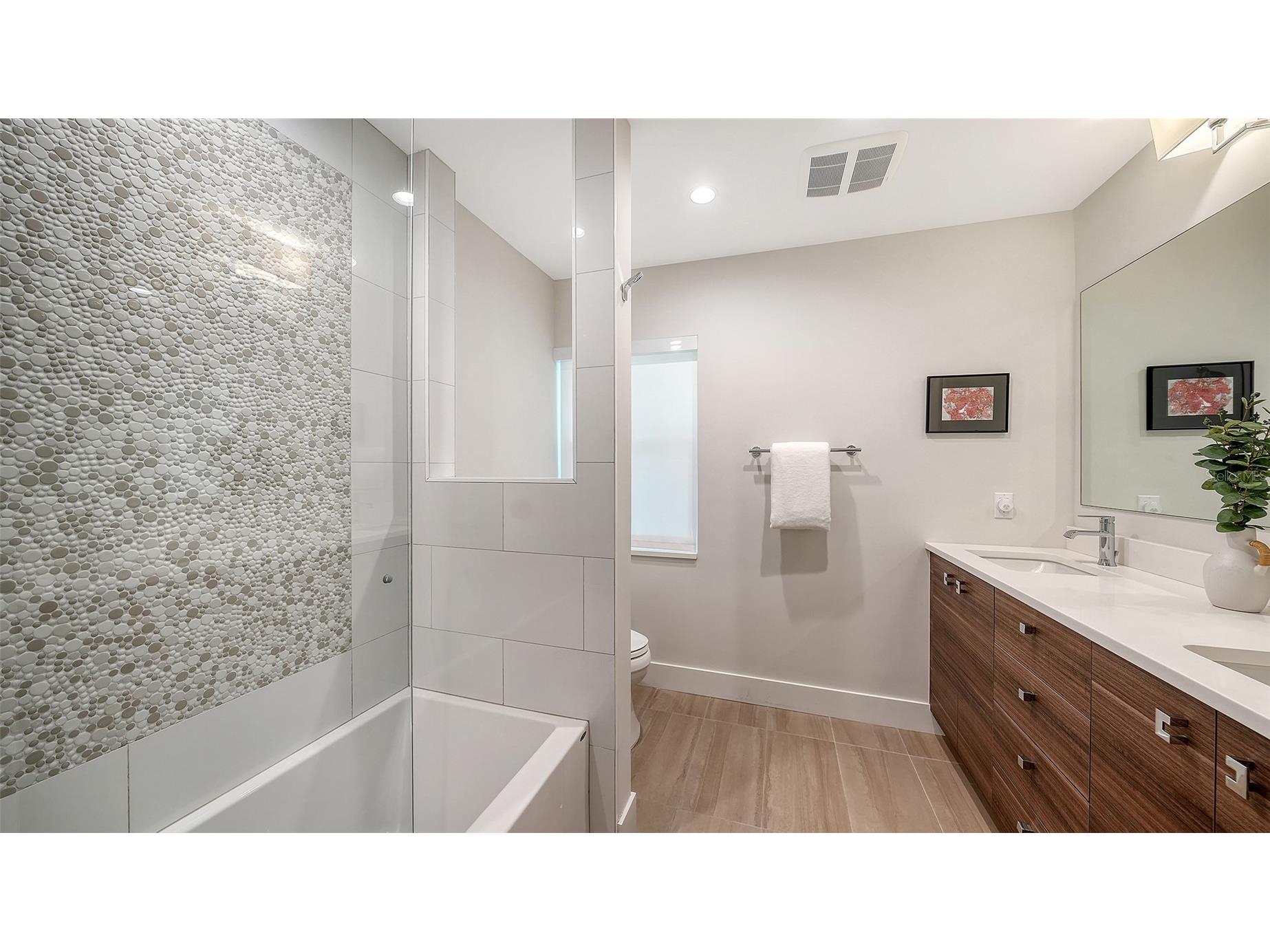 1428 Pine Bay Drive Sarasota FL 34231 A4695249 image29