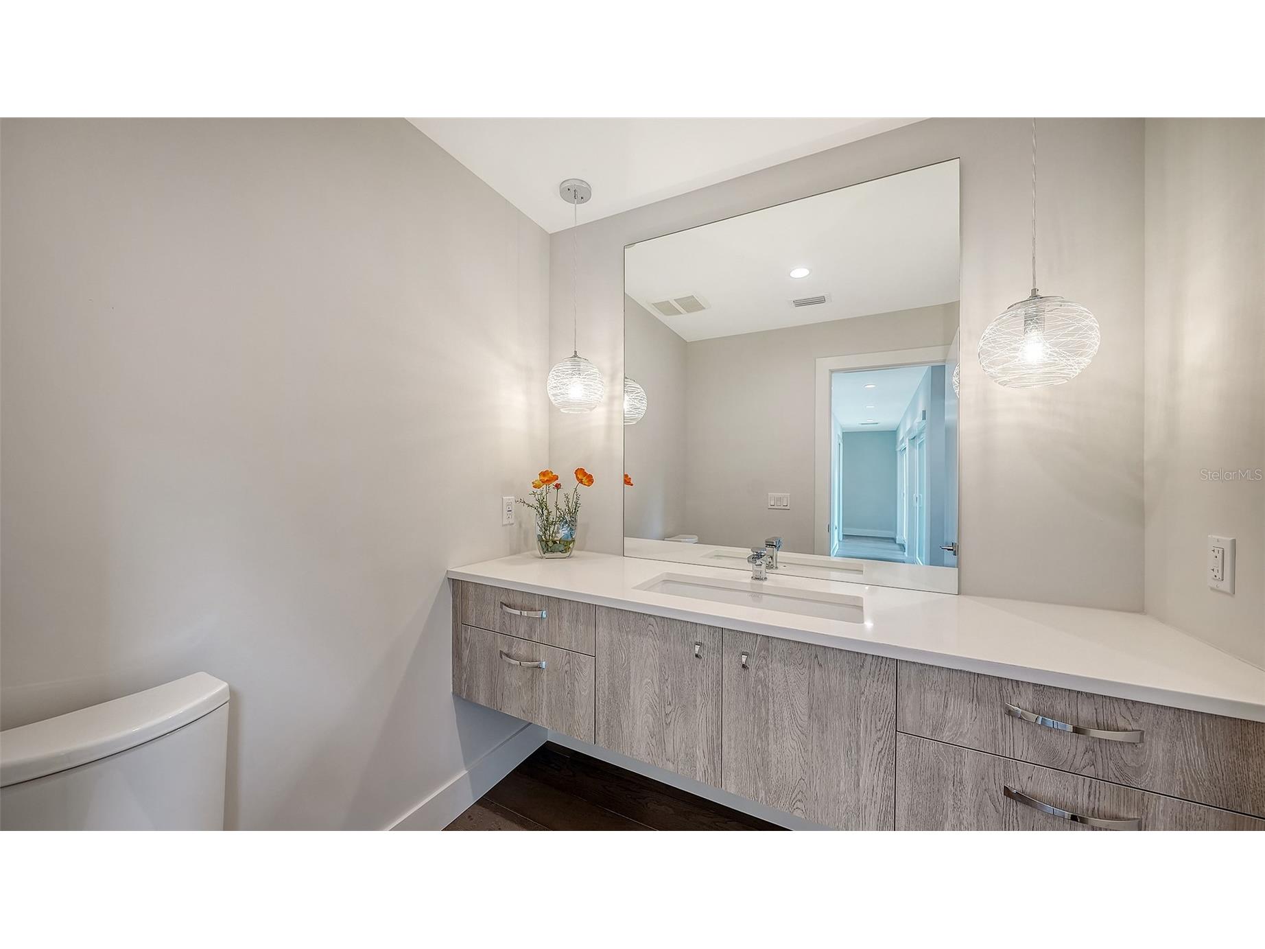 1428 Pine Bay Drive Sarasota FL 34231 A4695249 image31