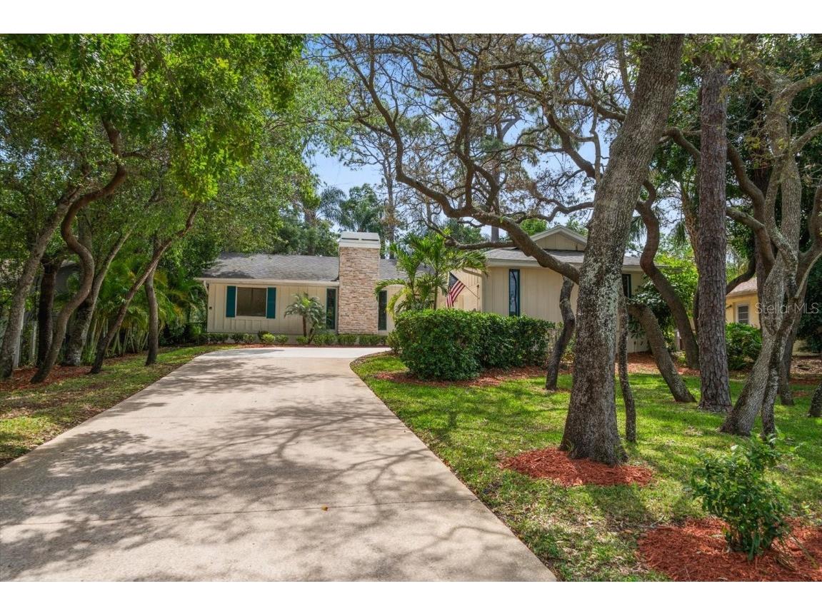 1428 Red Oak Drive Tarpon Springs FL 34689 U8236577 image1