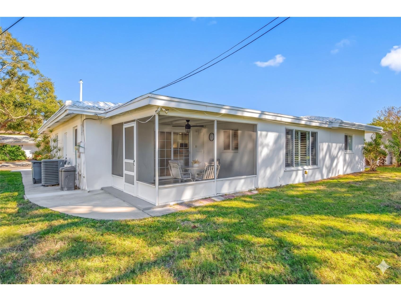 14280 86th Terrace Seminole FL 33776 TB8470721 image32