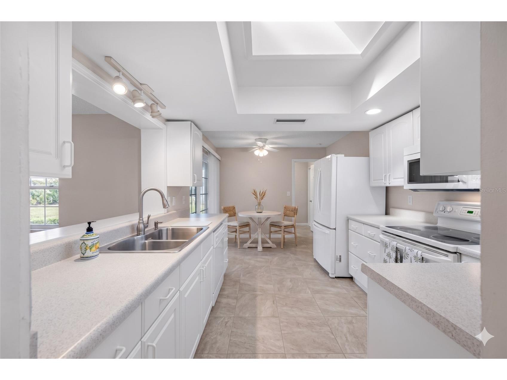 14280 86th Terrace Seminole FL 33776 TB8470721 image4