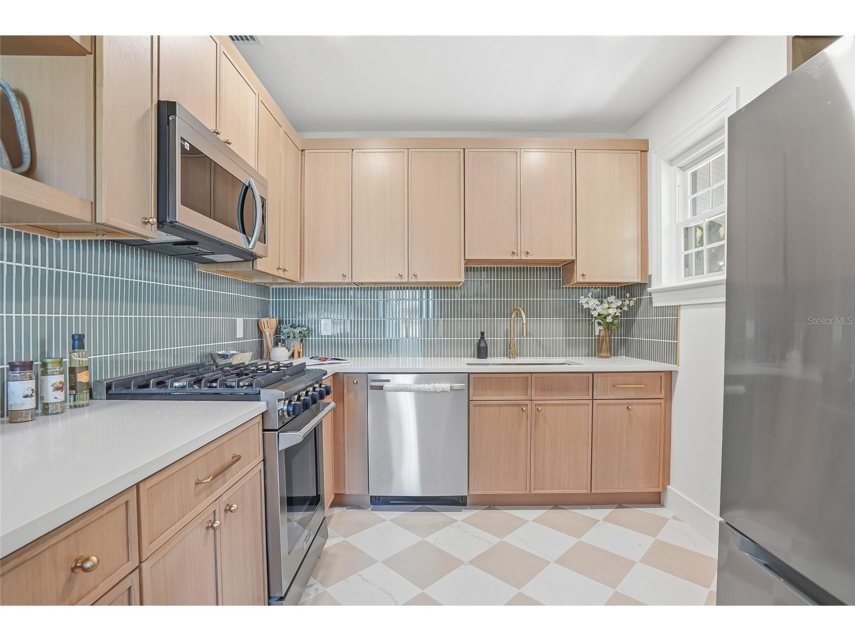 1429 E Park Circle Tampa FL 33604 TB8486031 image8