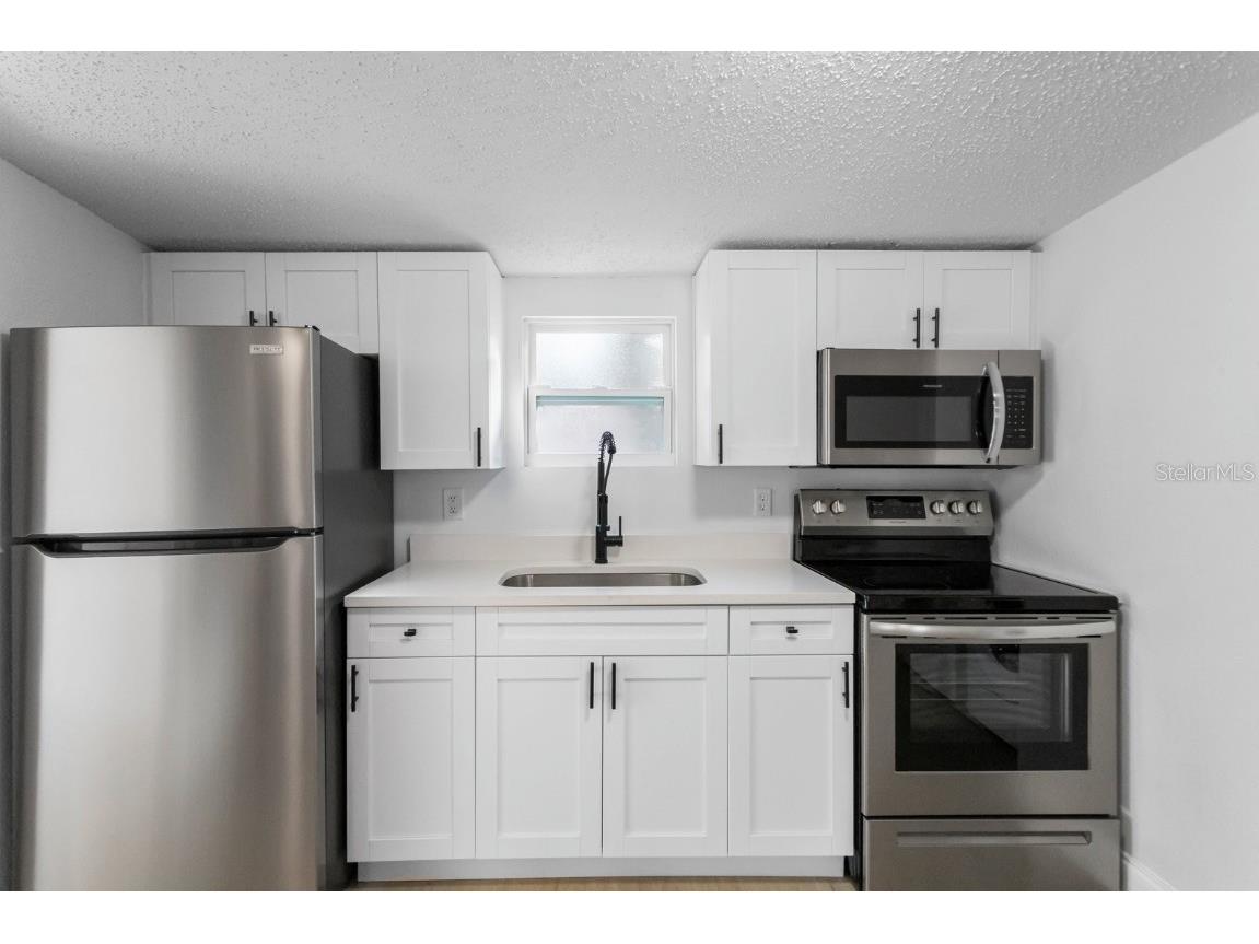 1429 Laura Street #E Clearwater FL 33755 T3475596 image1