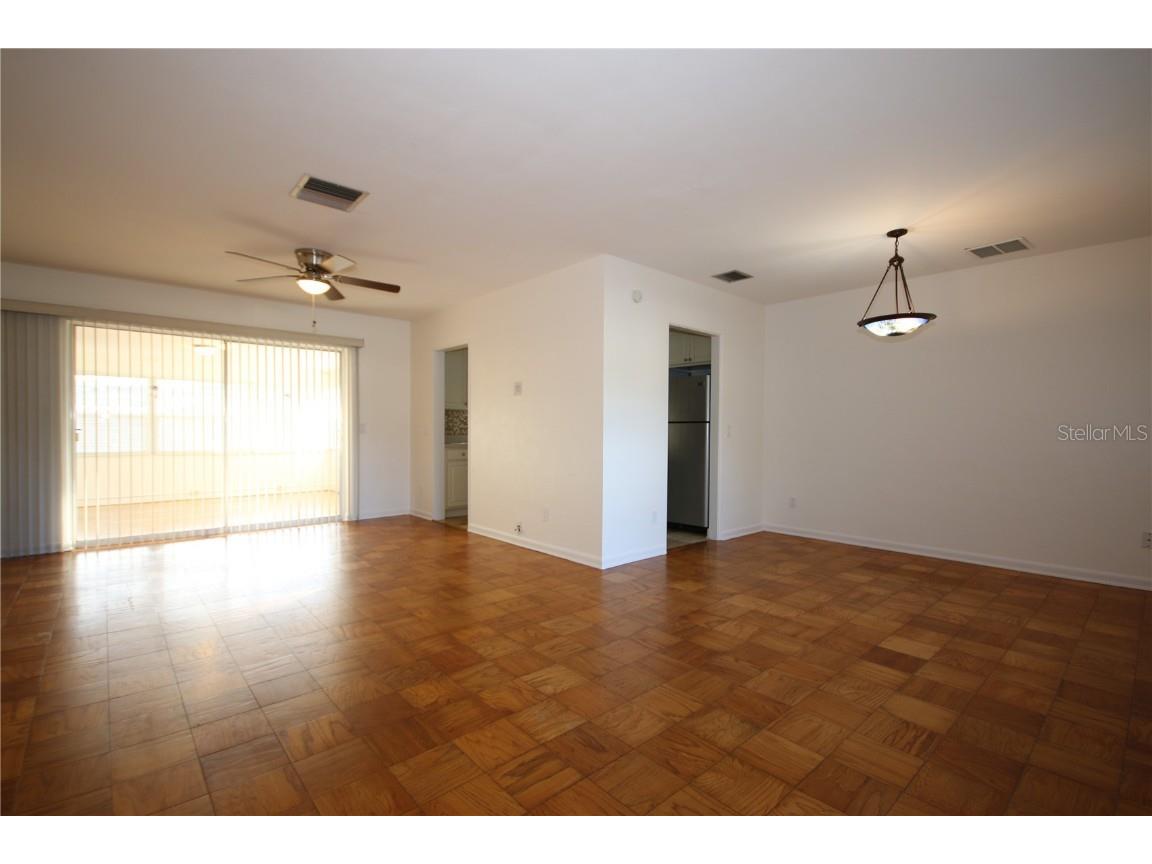 1429 Seabreeze Street Clearwater FL 33756 TB8452535 image3