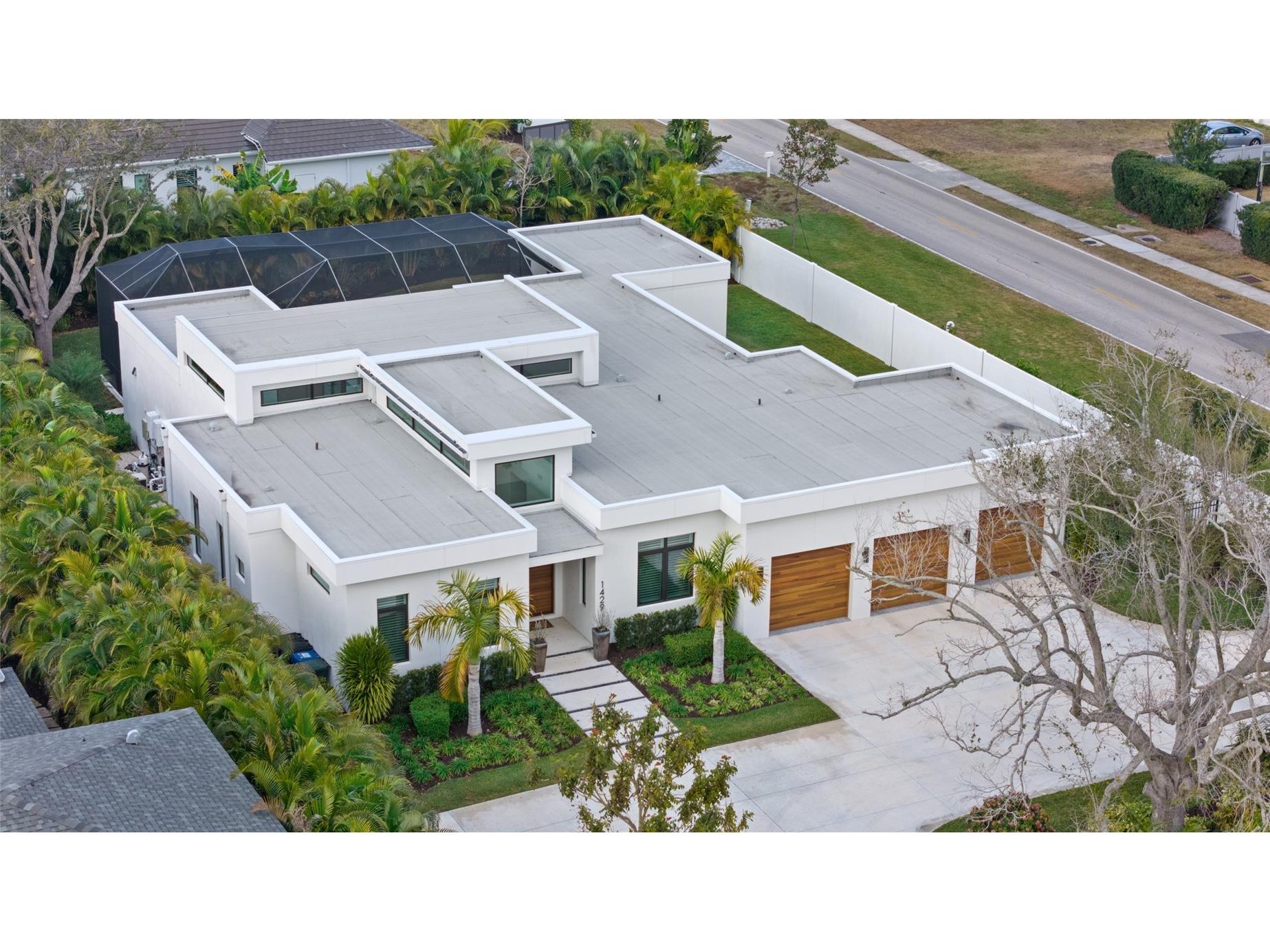 1429 Westbrook Drive Sarasota FL 34231 A4681551 image1