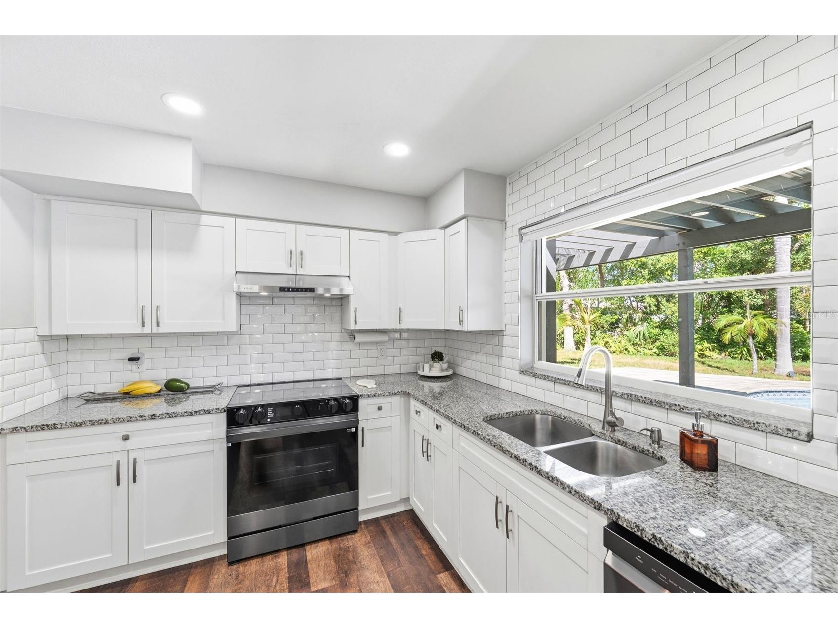 14297 Geneva Drive Largo FL 33774 TB8524941 image17