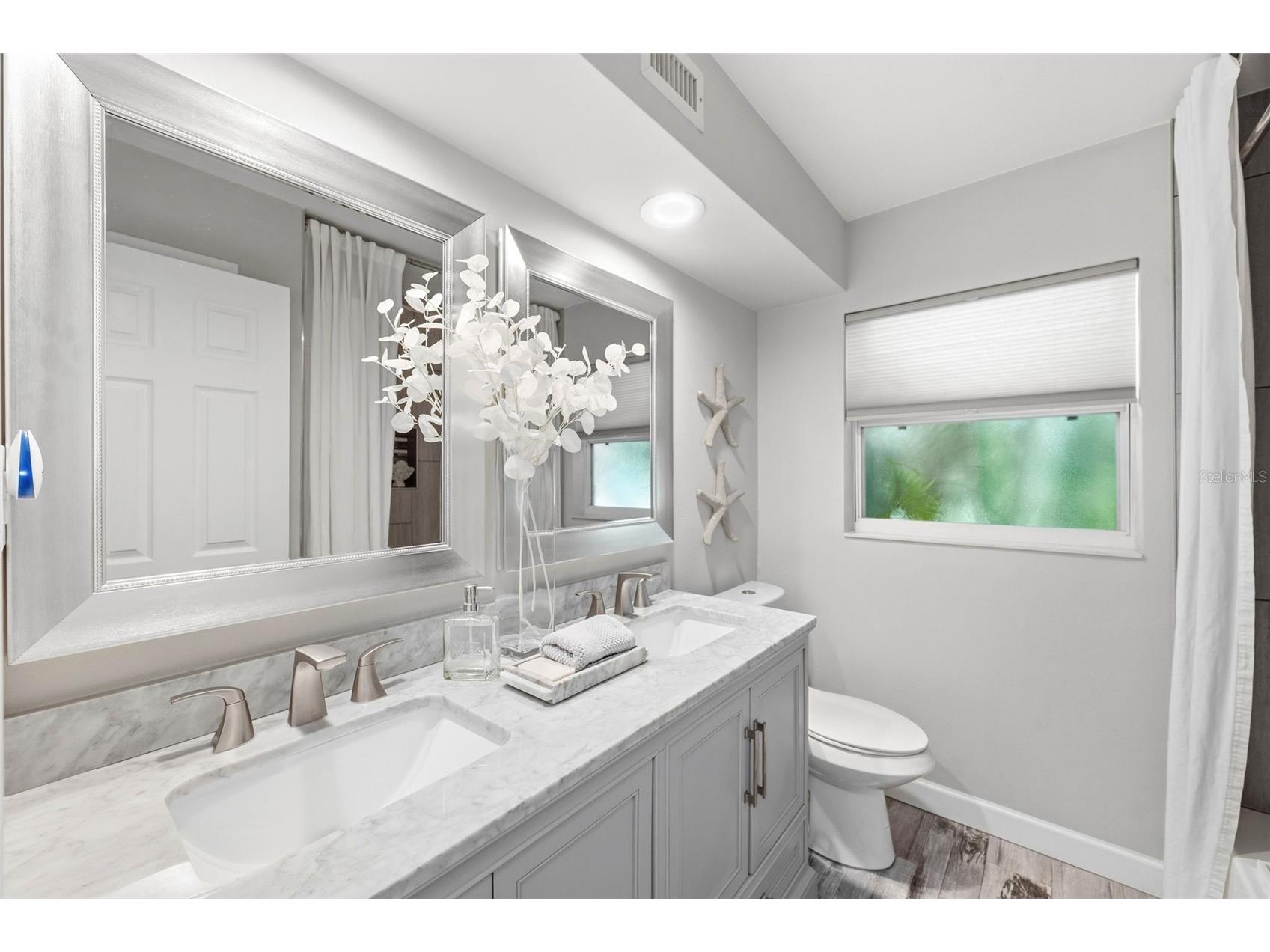 14297 Geneva Drive Largo FL 33774 TB8524941 image22