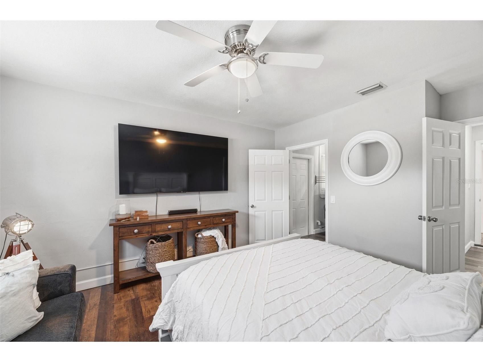 14297 Geneva Drive Largo FL 33774 TB8524941 image26