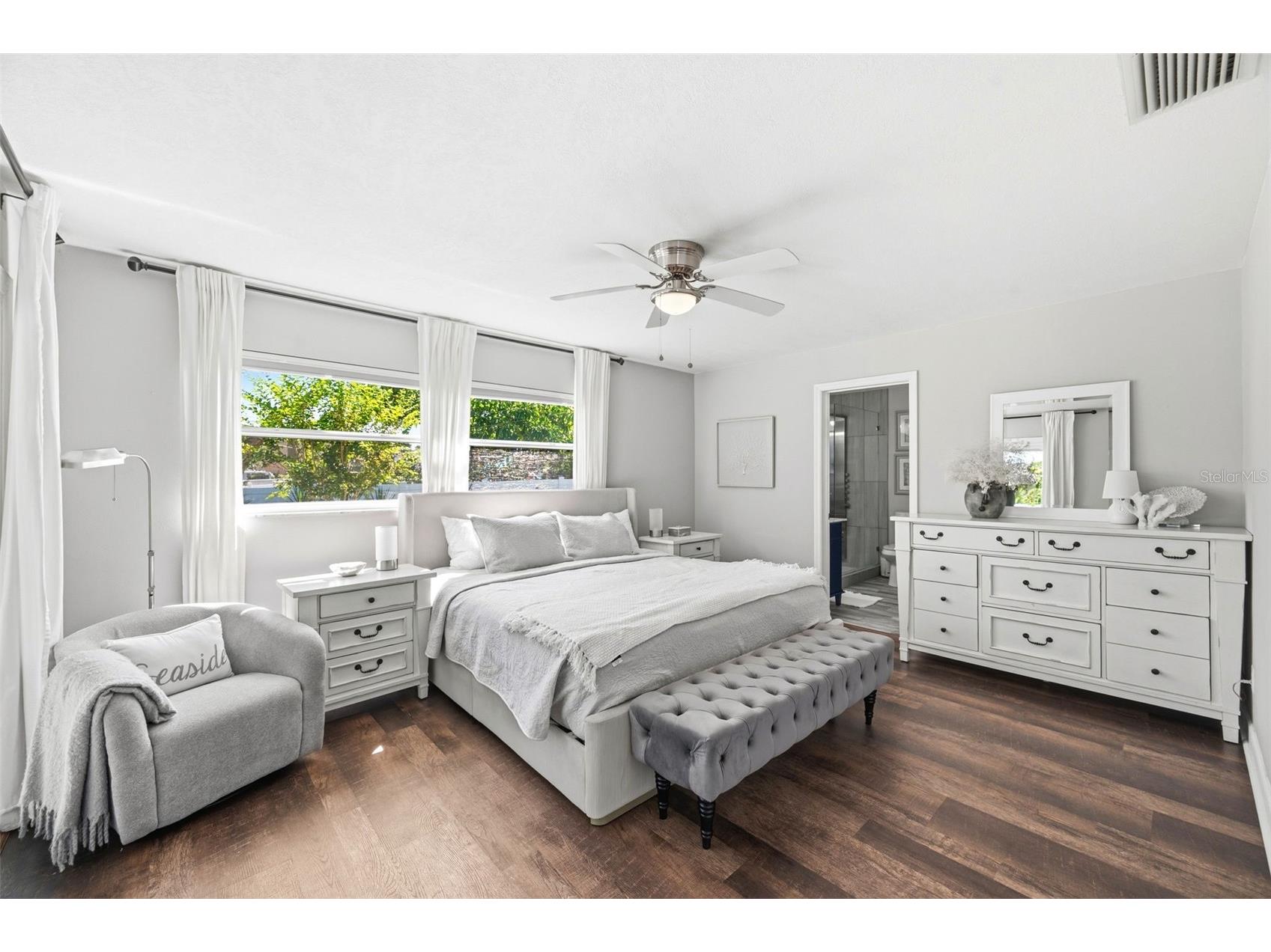 14297 Geneva Drive Largo FL 33774 TB8524941 image30