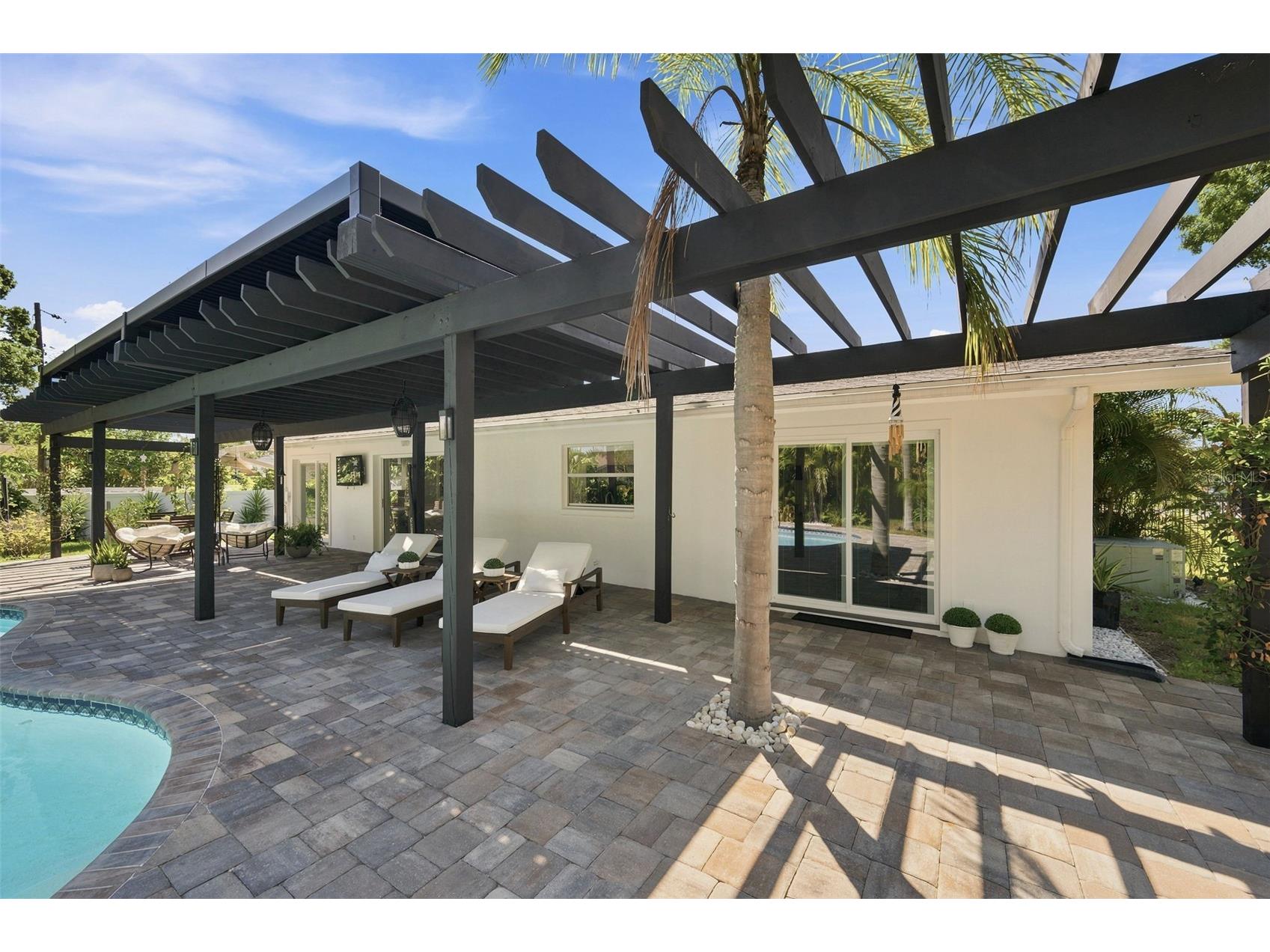 14297 Geneva Drive Largo FL 33774 TB8524941 image40