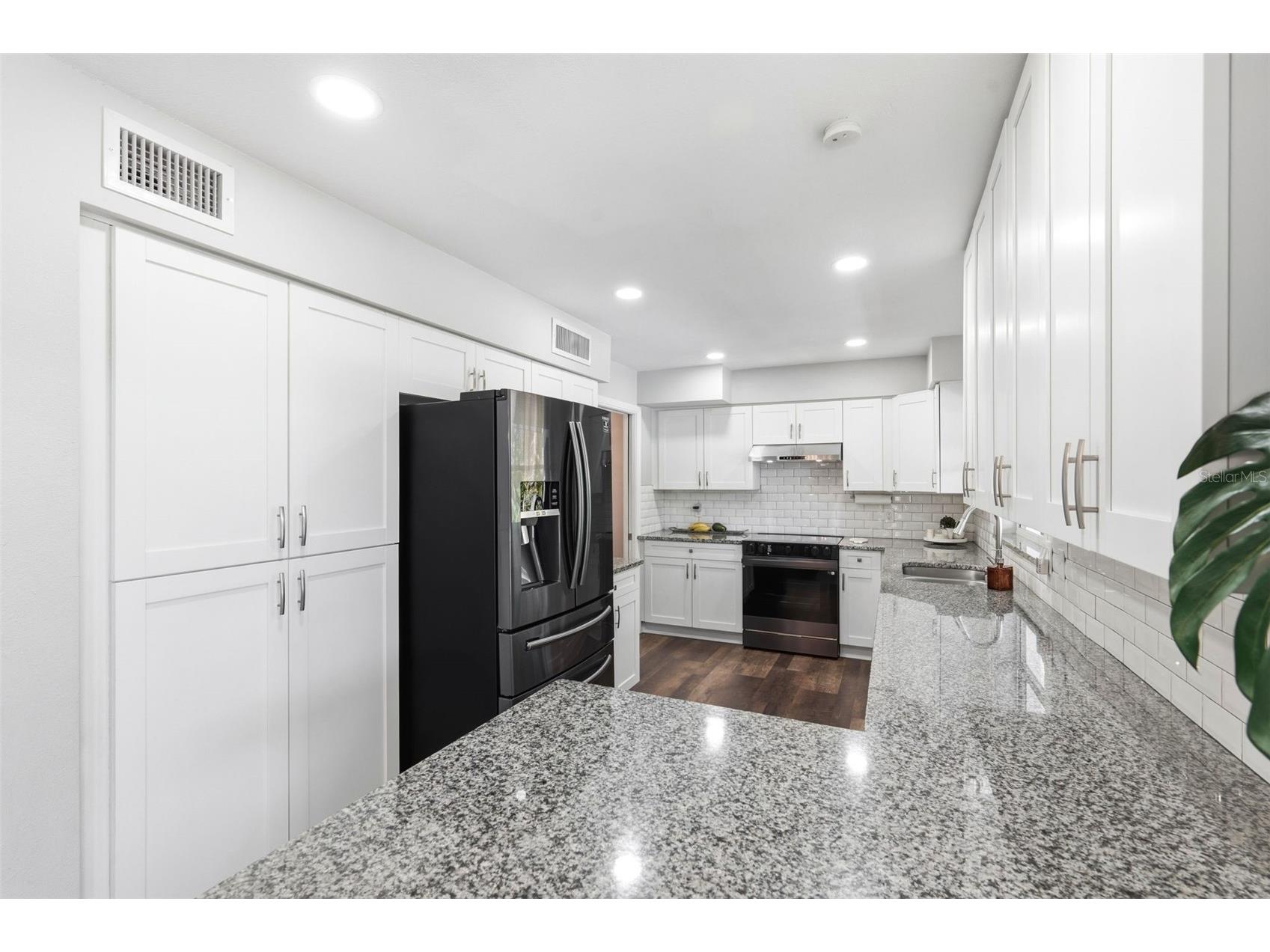 14297 Geneva Drive Largo FL 33774 TB8524941 image9