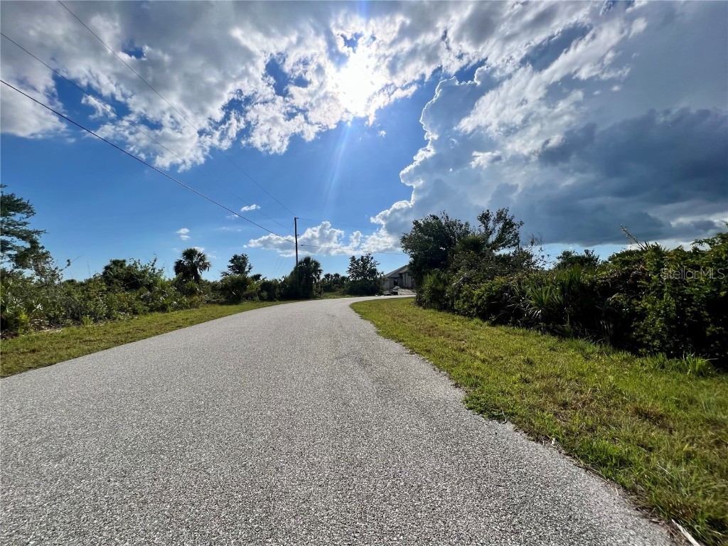 14298 Montmarte Avenue Port Charlotte FL 33981 C7515180 image3