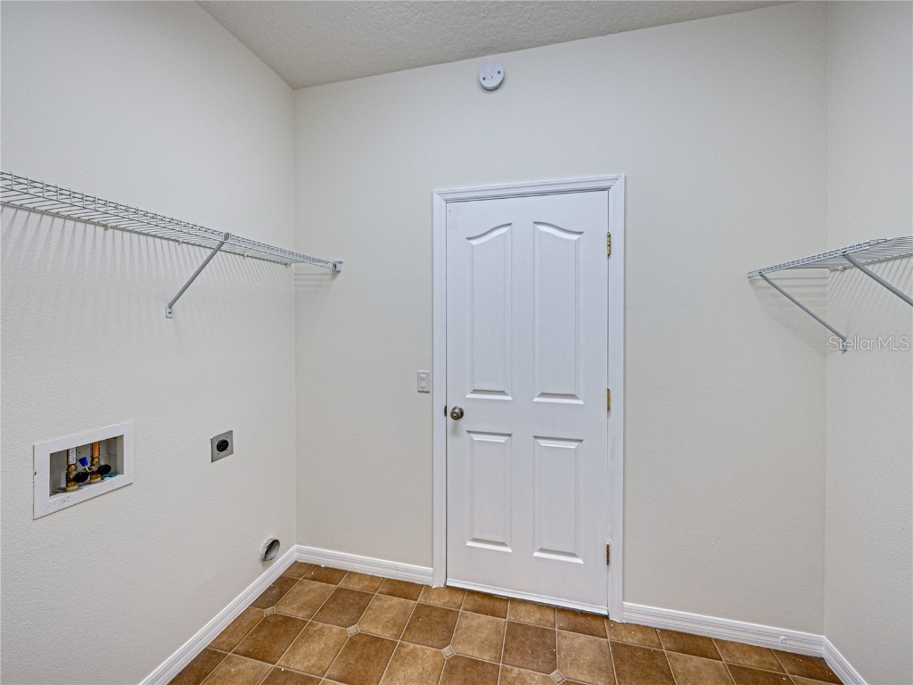 143 Alfani Street Davenport FL 33896 L4953223 image18