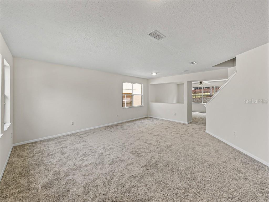 143 Alfani Street Davenport FL 33896 L4953223 image6