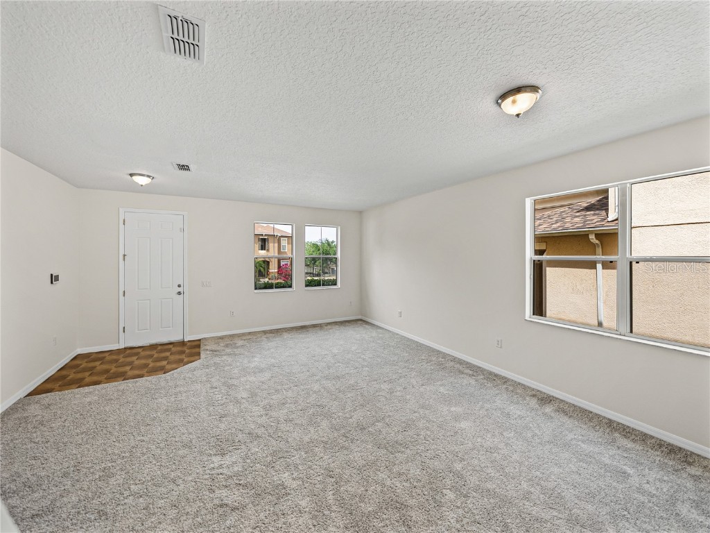 143 Alfani Street Davenport FL 33896 L4953223 image7