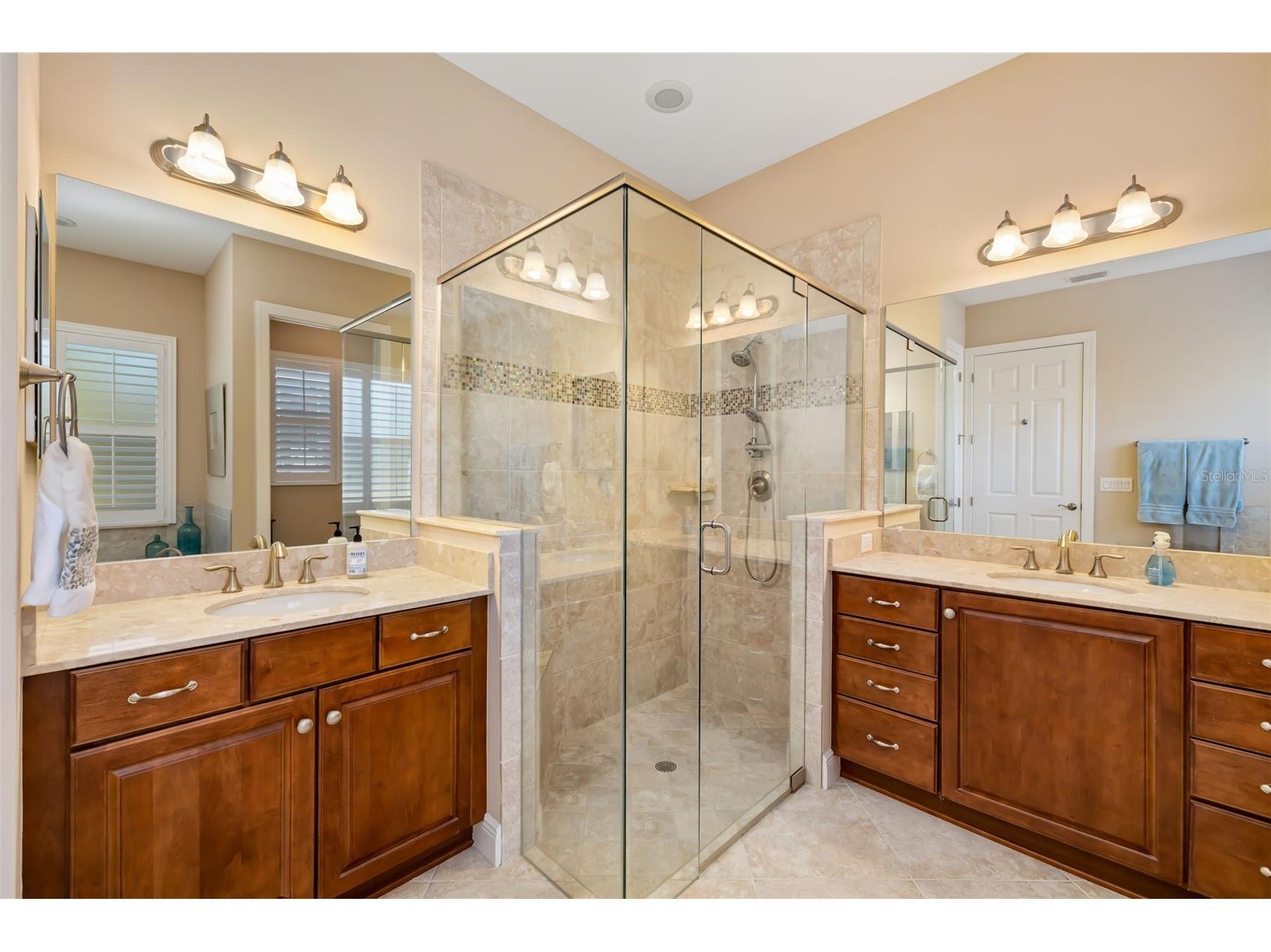 143 Avalini Way Nokomis FL 34275 A4682205 image30