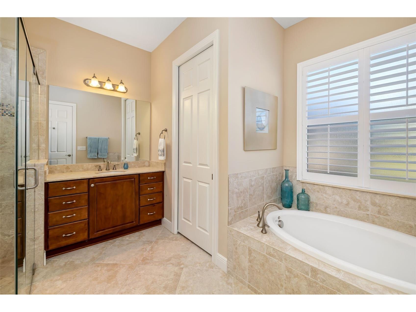 143 Avalini Way Nokomis FL 34275 A4682205 image32