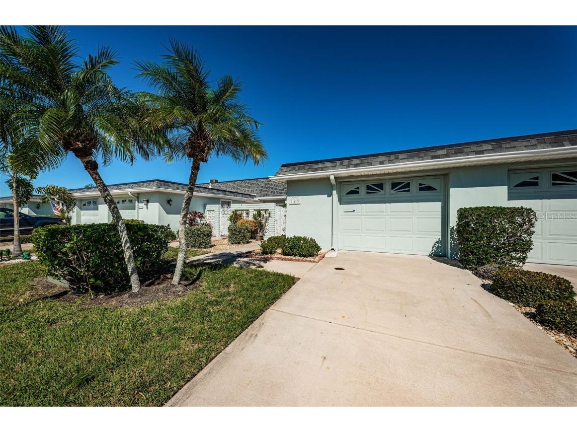 143 Boca Ciega Point Boulevard N Saint Petersburg FL 33708 TB8331406 image1