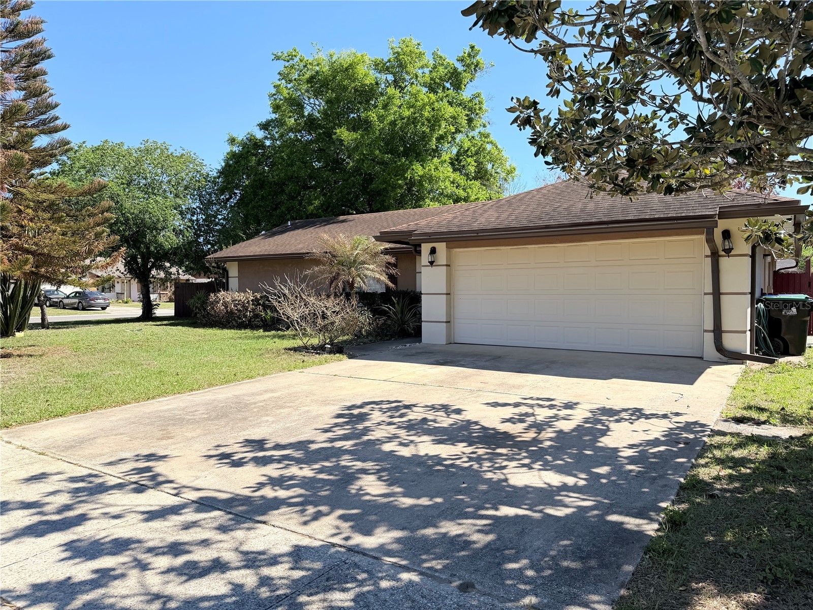 143 Cranfield Court Orlando FL 32835 O6398966 image1