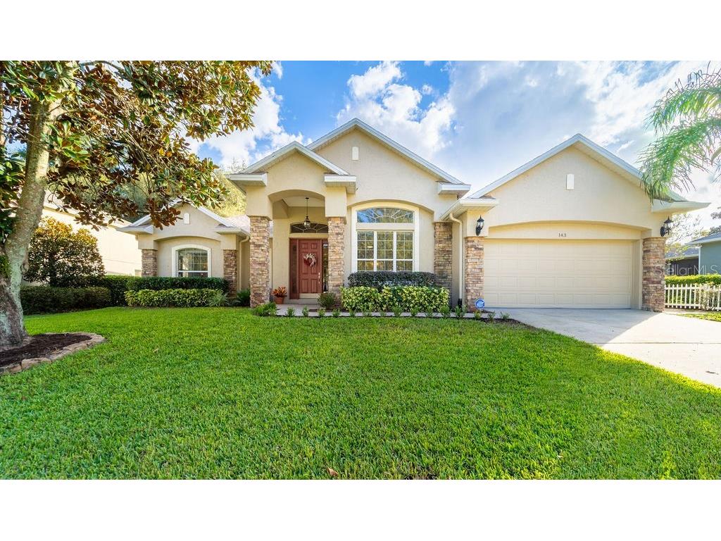 143 Crystal Oak Drive Deland FL 32720 V4933419 image1