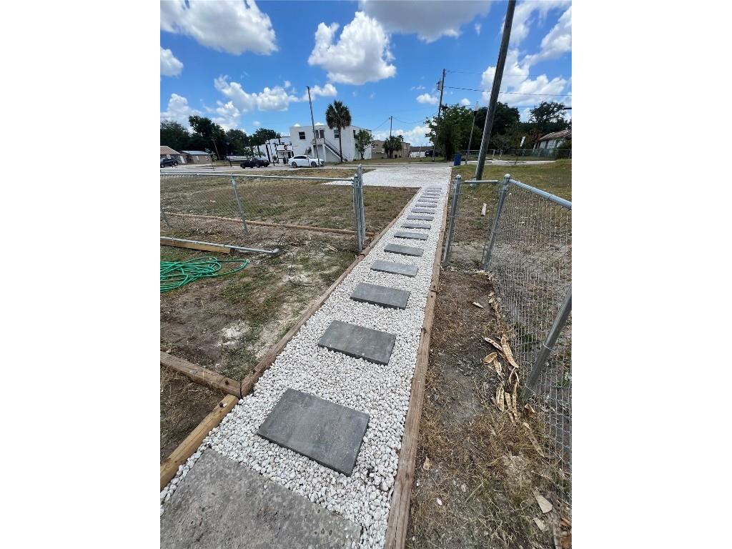 143 D Street Lake Wales FL 33853 L4945255 image5